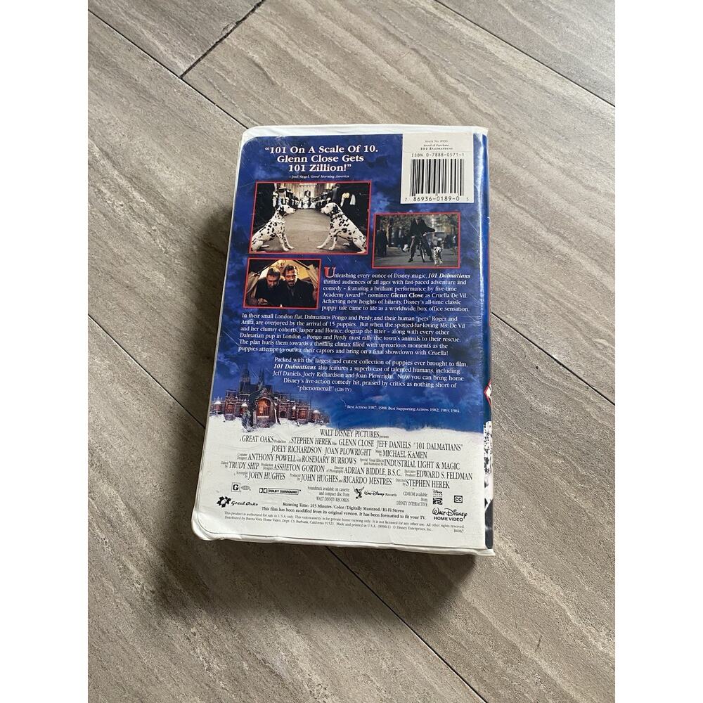 Walt Disney Vintage 101 Dalmatians VHS tape - Picture 3 of 4